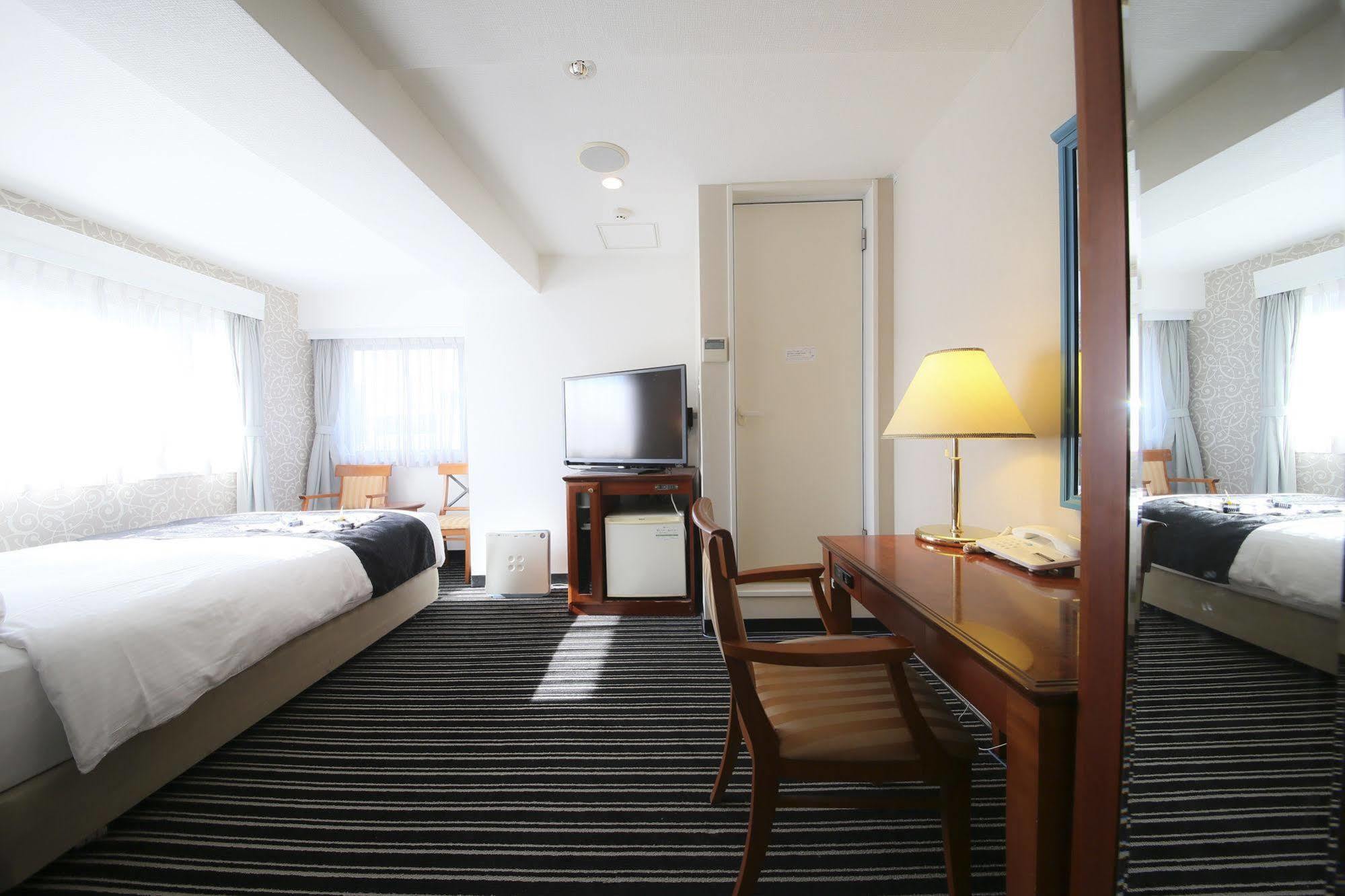 APA Hotel Tokyo Ojima Kültér fotó